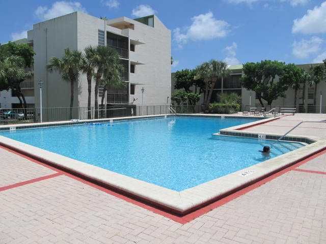 8860 FONTAINEBLEAU BL # 201, Miami, FL 33172