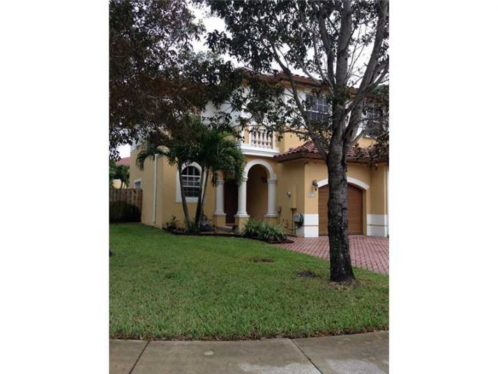 4933 SW 136TH AV, Hollywood, FL 33027