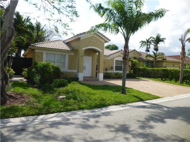 4433 SW 160 CT, Miami, FL 33185