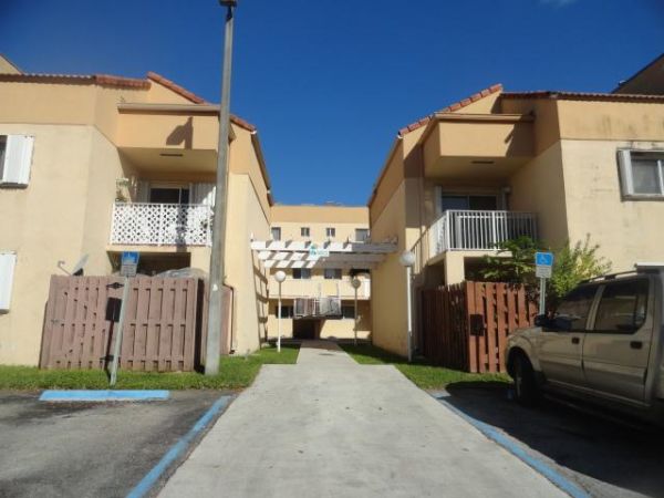 14903 SW 80th Street Appartment 204, Miami, FL 33193