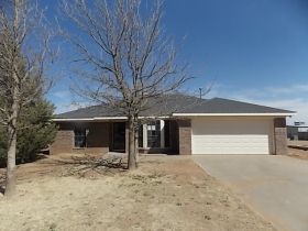 1106 Springfield Ave, Friona, TX 79035