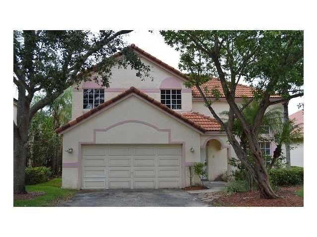 9247 Magnolia Ct, Fort Lauderdale, FL 33328