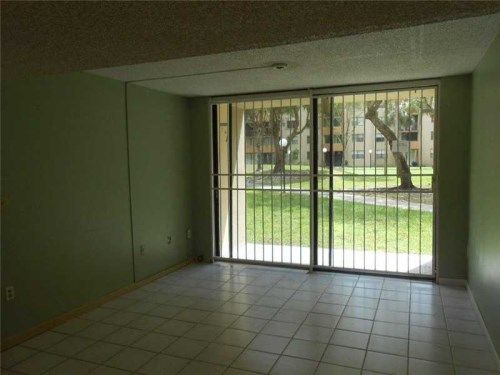 8006 SW 149 AV # D105, Miami, FL 33193