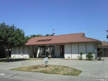 850 Sievers Way, Dixon, CA 95620