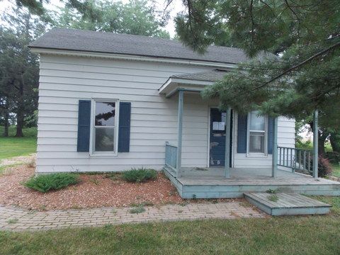 10482 State Hwy 56, Le Roy, MN 55951