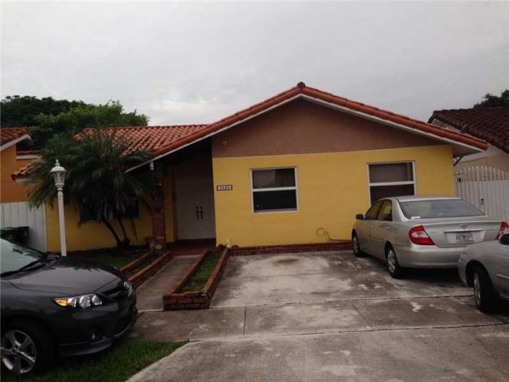 9832 SW 145 PL, Miami, FL 33186