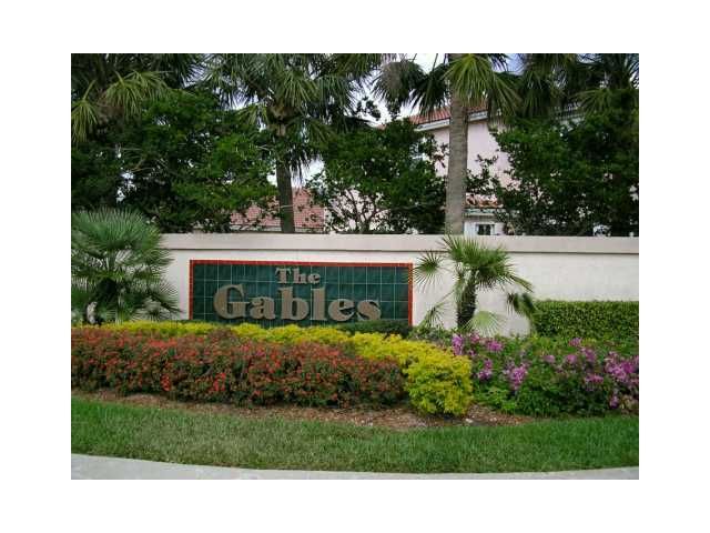 42 GABLES BL, Fort Lauderdale, FL 33326