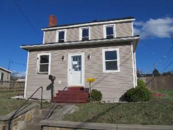 617 Beachley St, Meyersdale, PA 15552