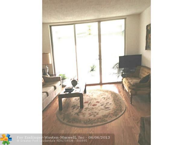 9235 Lagoon Pl # 412, Fort Lauderdale, FL 33324