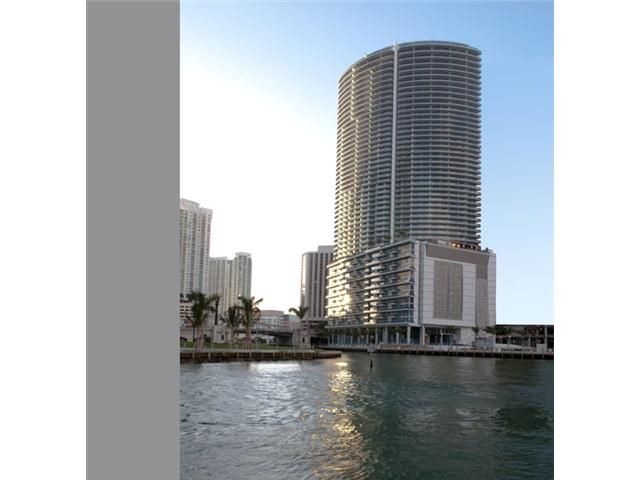 300 S BISCAYNE BL # T-3216, Miami, FL 33131