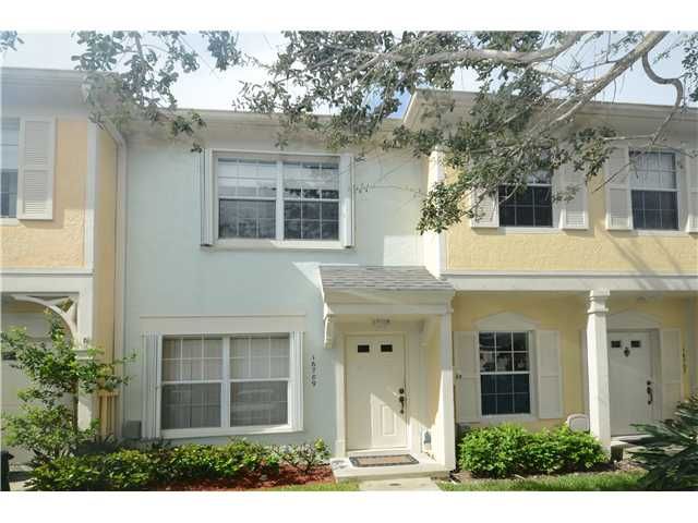 16709 HEMINGWAY DR # 16709, Fort Lauderdale, FL 33326