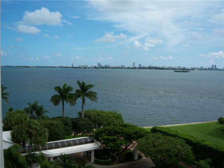 4000 TOWERSIDE TE # 806, Miami, FL 33138