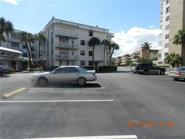 1913 S OCEAN DR # 300, Hallandale, FL 33009