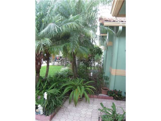 14631 SW 160 CT, Miami, FL 33196