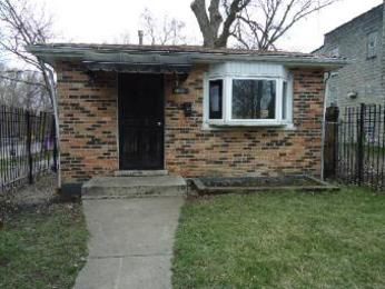 8860 Yale Avenue S, Chicago, IL 60620