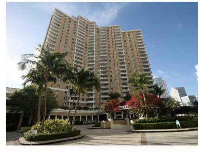 701 BRICKELL KEY BL # 1507, Miami, FL 33131