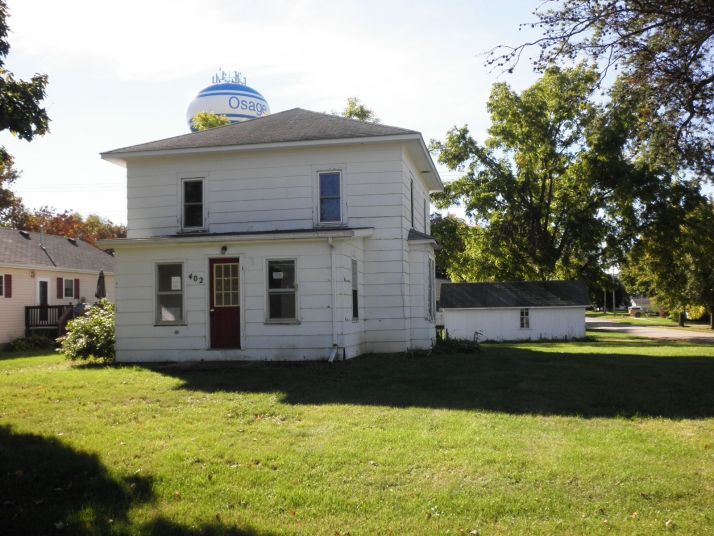 402 Chestnut St, Osage, IA 50461