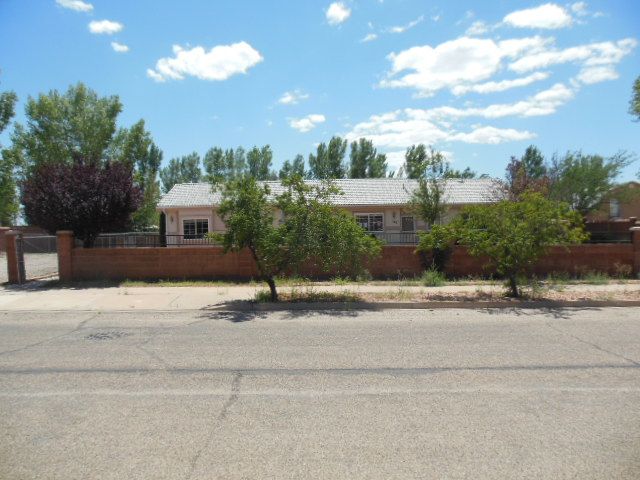 135 W Taylor Avenue, Colorado City, AZ 86021