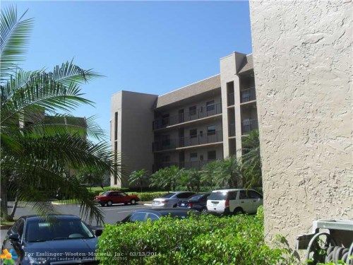 10145 Sunrise Lakes Blvd # 302, Fort Lauderdale, FL 33322