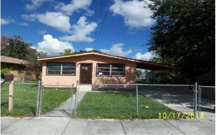 2221 Nw 64 St, Miami, FL 33150