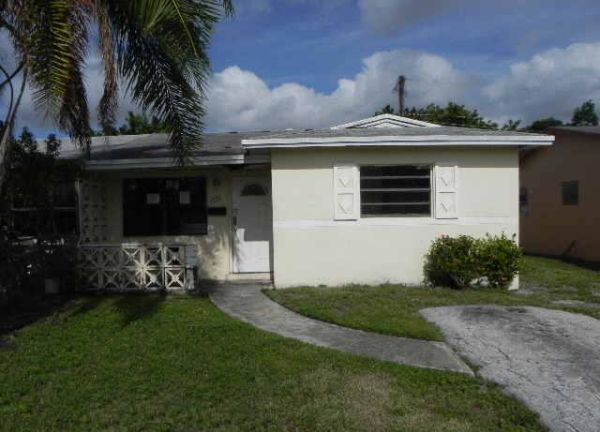 5731 Nw 14th St, Fort Lauderdale, FL 33313