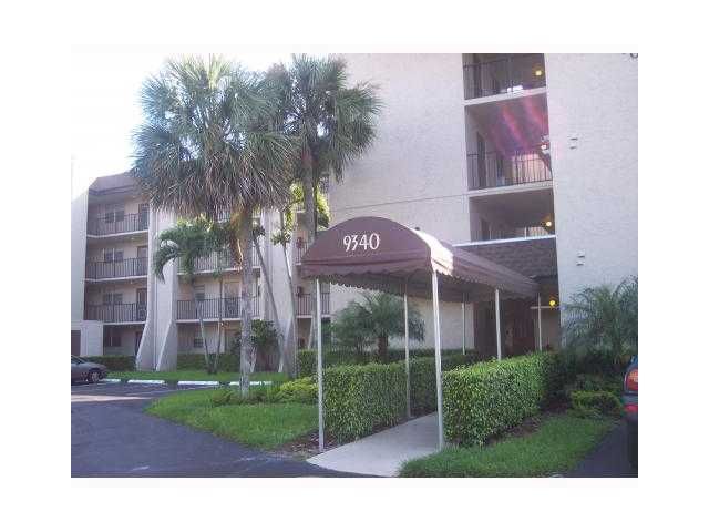 9340 LAGOON PL # 306, Fort Lauderdale, FL 33324