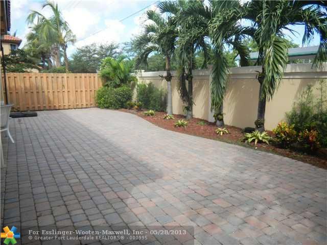 15251 SW 26 TERR, Miami, FL 33185