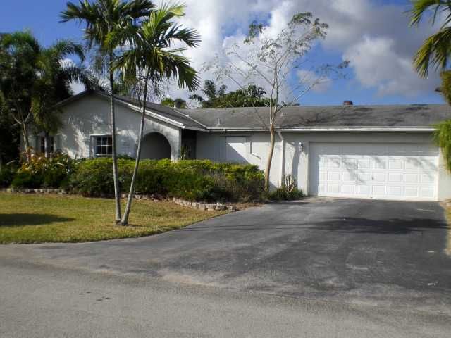 28240 SW 158 AV, Homestead, FL 33033