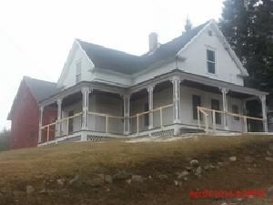 57 Hill St, Littleton, NH 03561