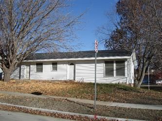 1114  Hazel, Pella, IA 50219