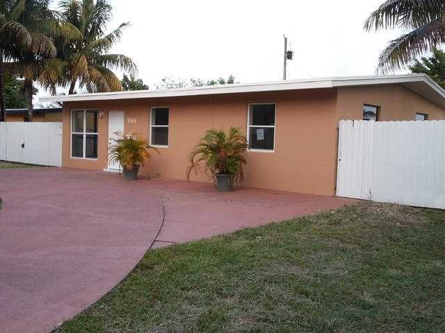 5341 SW 92 AV, Miami, FL 33165