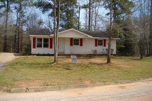 130 Cannon Cir, Wellford, SC 29385