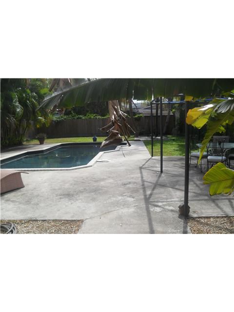 162 NE 23 ST, Miami, FL 33137