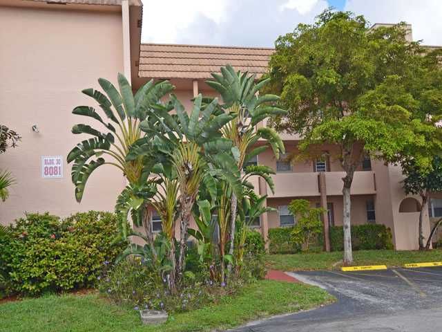 8000 SUNRISE LAKES DR # 104, Fort Lauderdale, FL 33322