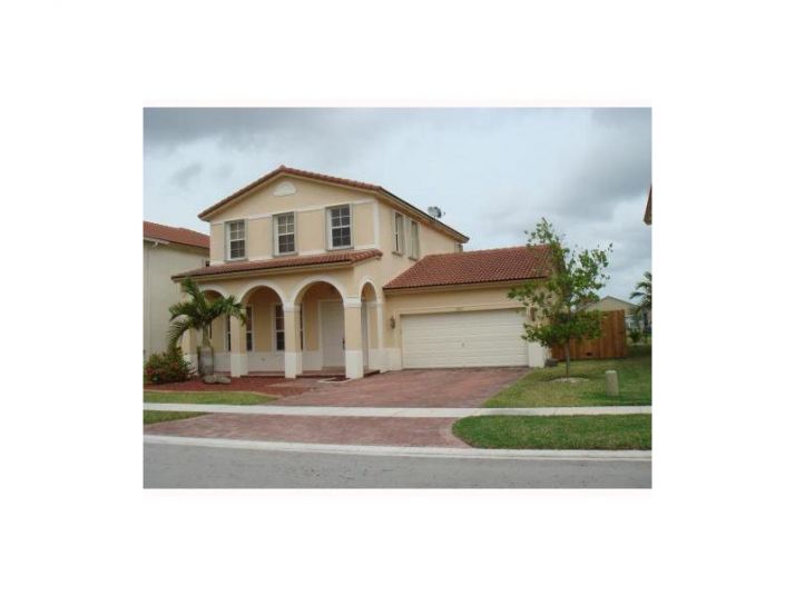 2123 NE 40 RD, Homestead, FL 33033