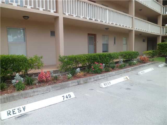 6071 NW 61ST AV # 105, Fort Lauderdale, FL 33319