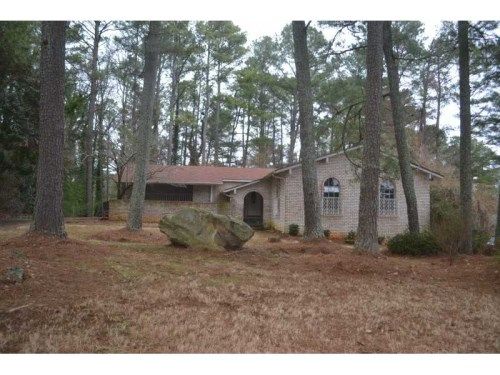 1012 Vineyard Circle, Stone Mountain, GA 30083