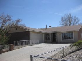 7416 Mint Pl NW, Albuquerque, NM 87121