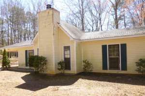 116 Westover Trl, Lagrange, GA 30240