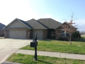 11065 Waterleaf Ln, Farmington, AR 72730