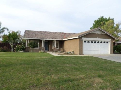 4108 E Paradise Avenue, Visalia, CA 93292