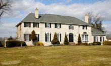 10 BEVERLY HILLS DR Warminster, PA 18974