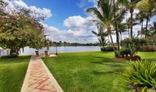 10252 N LAKE VISTA CR Fort Lauderdale, FL 33328