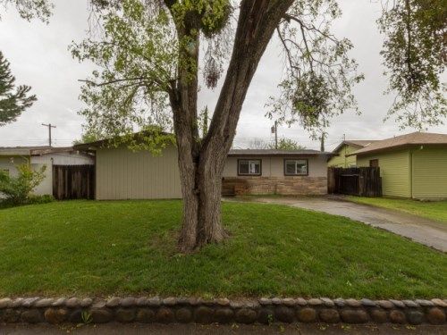 6541 Graylock Lane, North Highlands, CA 95660