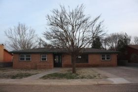 503 North 20th Street, Lamesa, TX 79331