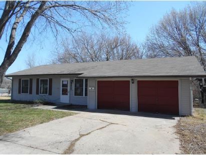 4424 SW Twilight Dr, Topeka, KS 66614