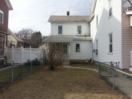 527 1/2 Franklin Av, Palmerton, PA 18071