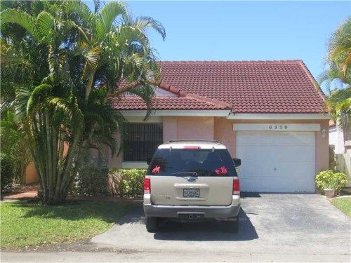 6329 NW 180 TE, Hialeah, FL 33015