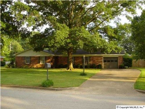 2411 Pennylane SE, Decatur, AL 35601