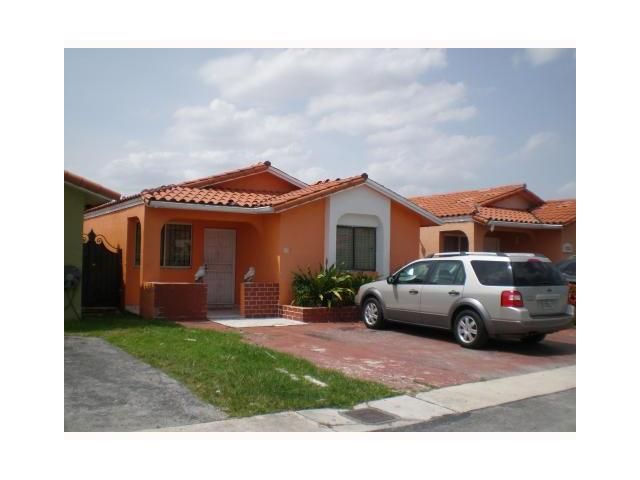 2515 W 65 ST, Hialeah, FL 33016